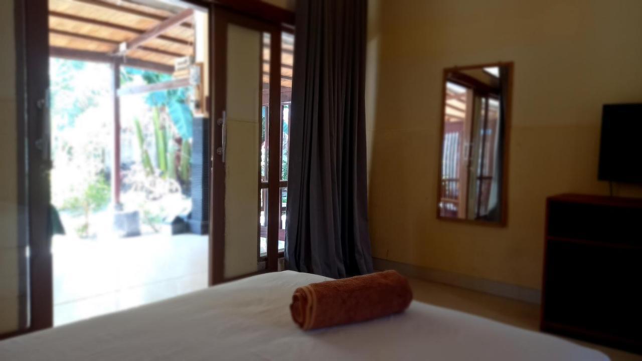 Wisma Bunda Gili Trawangan Exterior photo